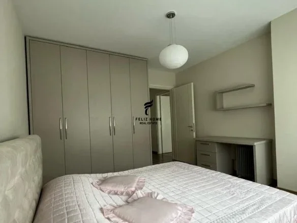 Tirane, jepet me qera apartament 2+1+Ballkon Kati 2, 133 m² 1.500 € (TEG)