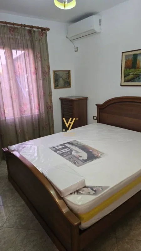 Tirane, jepet me qera apartament 2+1+Ballkon Kati 3, 70 m² 580 € (MEDRESEJA)