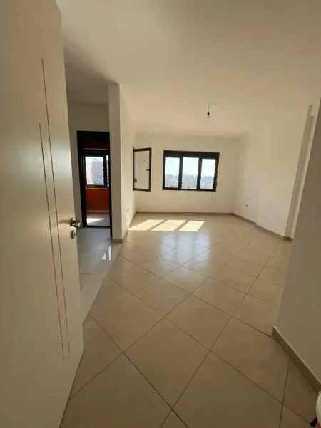 Tirane, shitet apartament 2+1 Kati 4, 102 m² 132.000 € (Casa Italia)