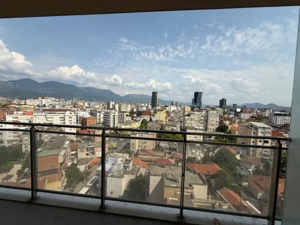 Tirane, jepet me qera zyre Kati 9, 116 m² 900 € (GOLDEN TOWER REZIDENCE)
