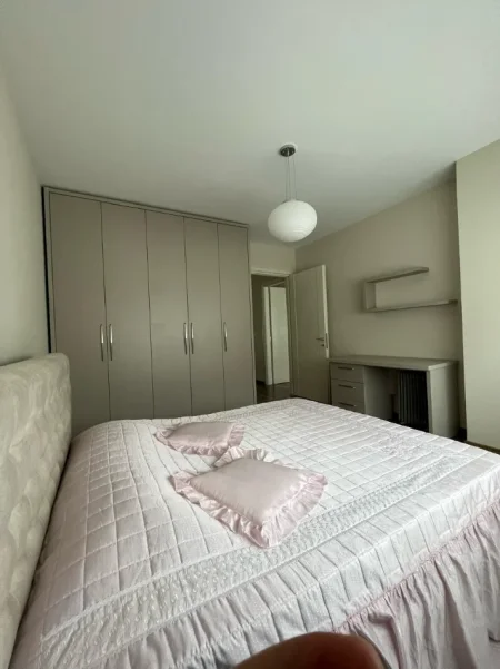 Tirane, jepet me qera apartament 2+1+Ballkon Kati 2, 130 m² 1.500 € (TEG | Long Hill Residence)