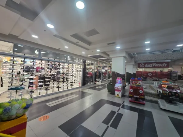 Durres, shitet dyqan Kati 2, 60 m² 205.000 € (Durres)