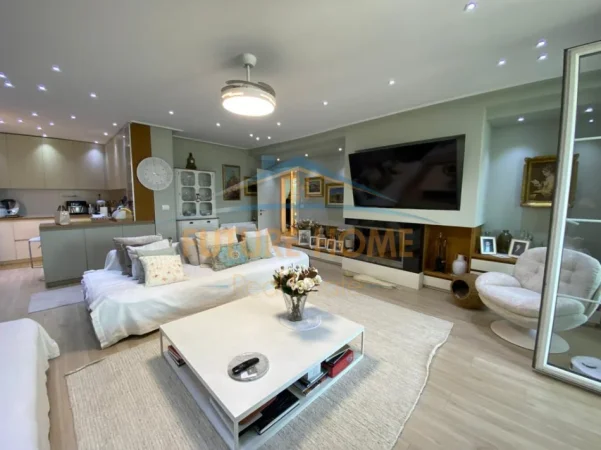 Tirane, shitet apartament 3+1+Aneks+Ballkon Kati 5, 203 m² 650.000 € (Liqeni i Thate)