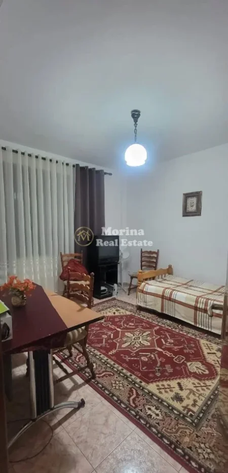 Tirane, jepet me qera apartament 2+1 Kati 5, 105 m² 900 € (Blloku)