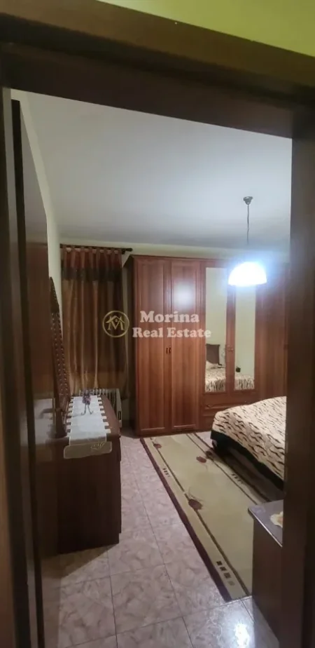 Tirane, jepet me qera apartament 2+1 Kati 5, 105 m² 900 € (Blloku)