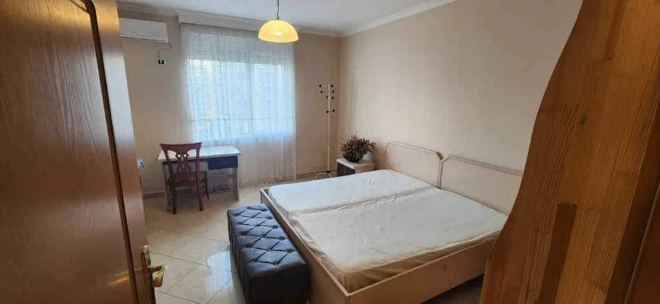 Tirane, jepet me qera apartament 2+1+Ballkon Kati 6, 104 m² 850 € (Blloku)