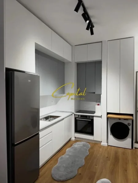 Tirane, jepet me qera apartament 1+1 Kati 6, 60 m² 450 € (ALI DEMI)