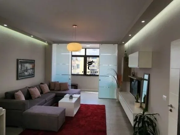 Tirane, jepet me qera apartament 1+1+Ballkon Kati 3, 78 m² 850 € (MYSLYM SHYRI)