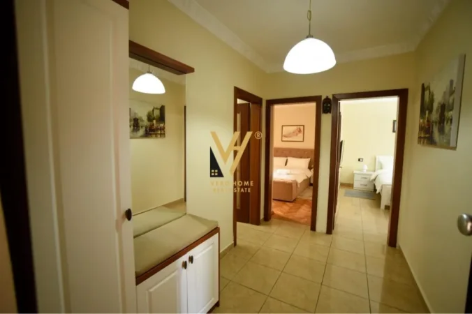 Tirane, jepet me qera apartament 2+1+Ballkon Kati 1, 86 m² 650 € (RRUGA FORTUZI)