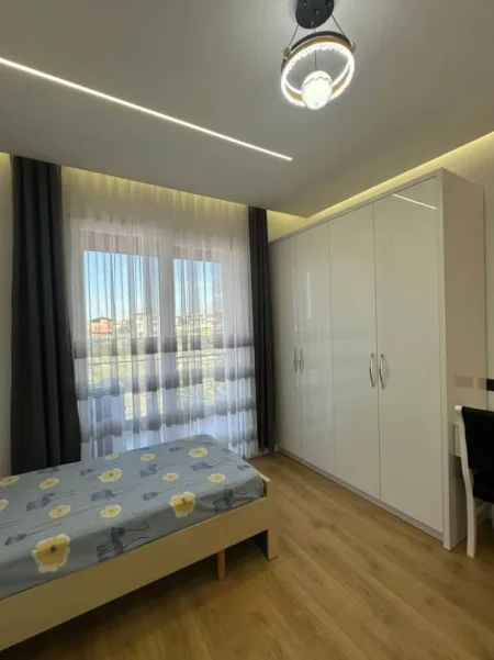 Shqiperi, jepet me qera apartament 2+1+Ballkon Kati 3, 100 m² 700 € (paskuqan)