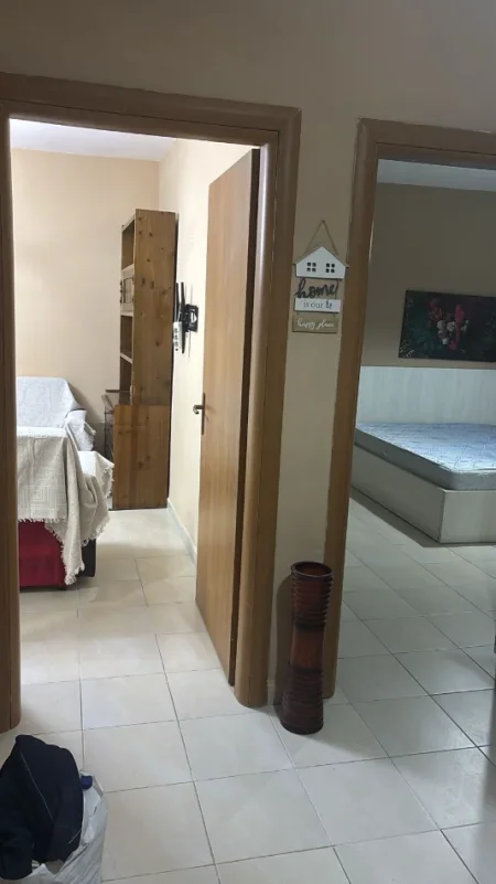 Tirane, jepet me qera apartament 1+1+Aneks+Ballkon Kati 5, 62 m² 500 € (ish uzina dinamo , medreseja)