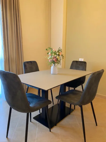 Durres, jepet me qera apartament 1+1 Kati 6, 70 m² 450 €