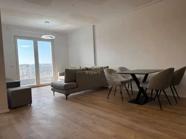 Tirane, jepet me qera apartament 1+1+Ballkon Kati 7, 85 m² 700 € (jordan misja)