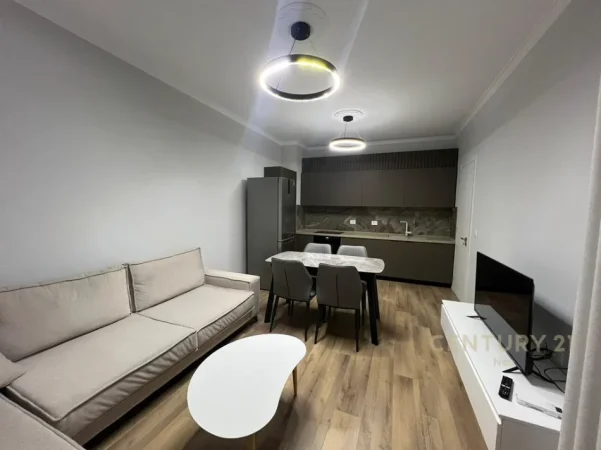 Tirane, jepet me qera apartament 2+1+Ballkon Kati 6, 97 m² 700 € (oxhaku)