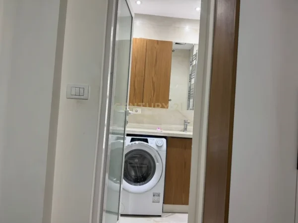Tirane, jepet me qera apartament 2+1+Ballkon Kati 2, 60 m² 780 € (prane fakultetit te inxhinierise se ndertimit)