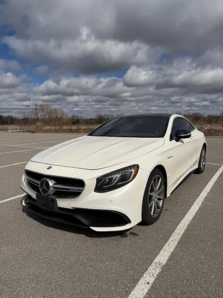 Kanada, shes makine 2016 Mercedes-Benz S63 AMG Coupe Benzin, e bardhë automatik Klima 47.000 €
