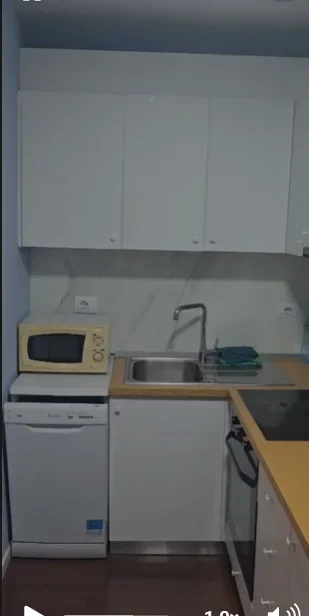 Jepet me qira apartament 1+1, 550 Euro ,rruga e Durresit