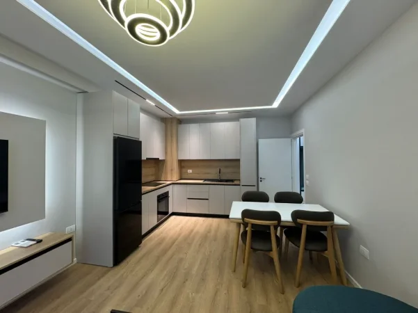 Tirane, jepet me qera apartament 1+1+Ballkon Kati 3, 70 m² 550 € 