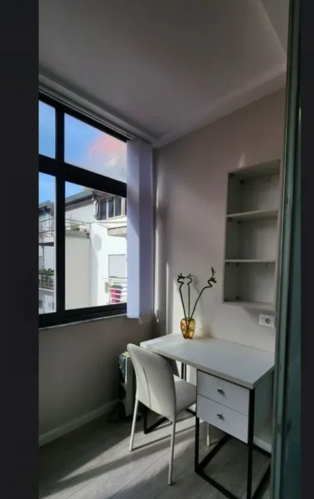 Tirane, jepet me qera apartament 1+1+Ballkon Kati 3, 78 m² 850 € (RRUGA ISLAM ALLA)