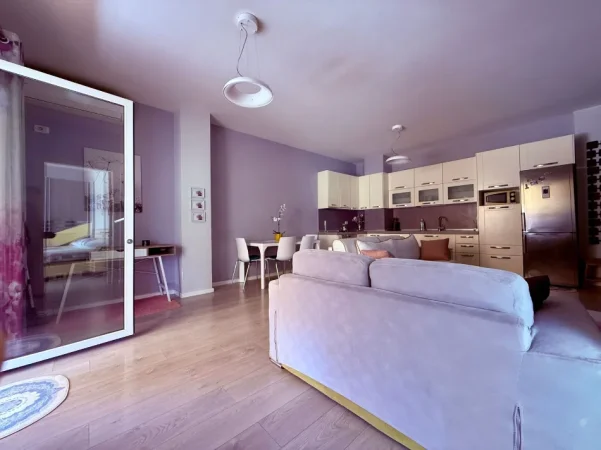 Tirane, jepet me qera apartament 1+1+Ballkon Kati 2, 71 m² 570 € (RRUGA JORDAN MISJA)