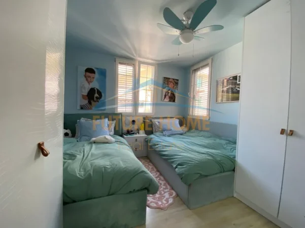 Tirane, shitet apartament 3+1+Ballkon Kati 5, 203 m² 650.000 € (Liqeni i Thate)