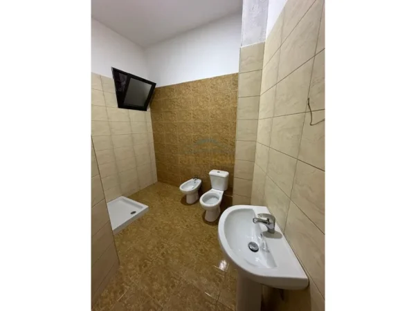Tirane, shitet apartament 2+1+Ballkon Kati 9, 126 m² 210.000 € (Unaza e Re)