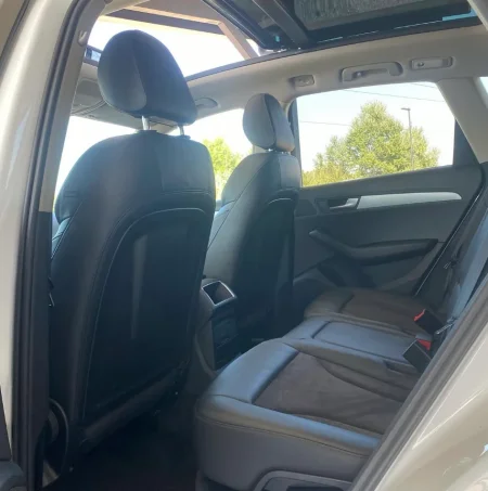 Tirane, shitet makine Audi Nafte, e bardhë automatik Klima 240.000 km 11.000 €