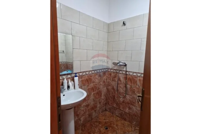 Tirane, jepet me qera apartament , 60 m² 570 € (Report tv - Rruga Ndre Mjeda, Tiranë)
