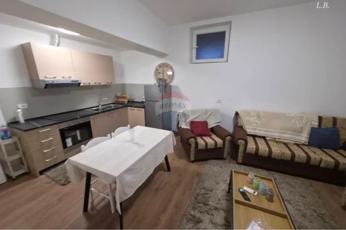 Tirane, jepet me qera apartament , 60 m² 560 € 