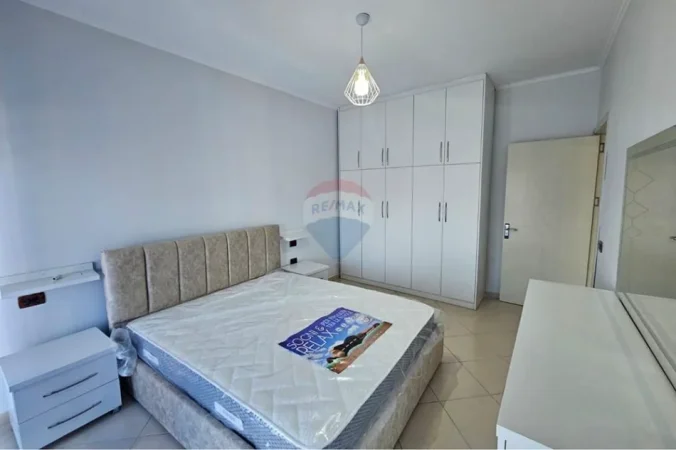 Tirane, jepet me qera apartament , 75 m² 420 € 