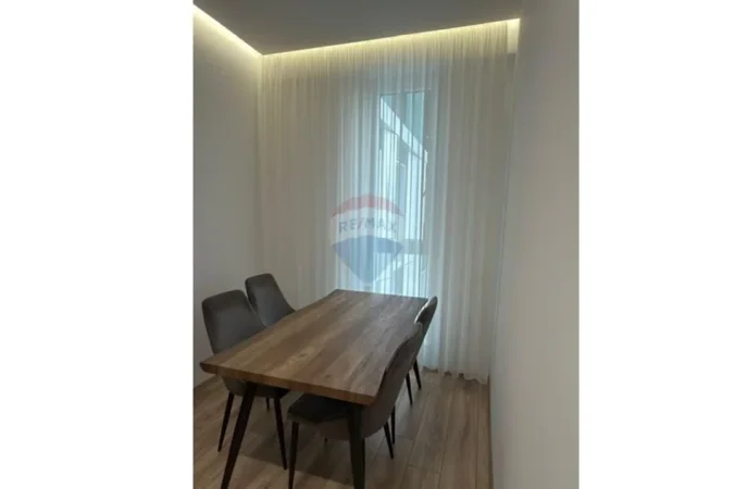 Tirane, jepet me qera apartament , 100 m² 1.201 € 