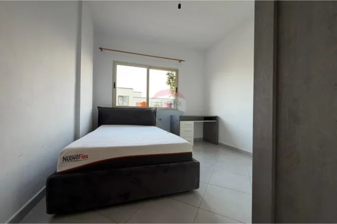 Tirane, jepet me qera apartament , 70 m² 470 € 