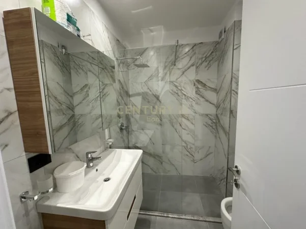 Durres, jepet me qera apartament 1+1 1, 76 600 