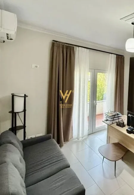 JEPET APARTAMENT 3+1+2+3BLK ME QIRA TE ALI DEMI 50.000 LEKE