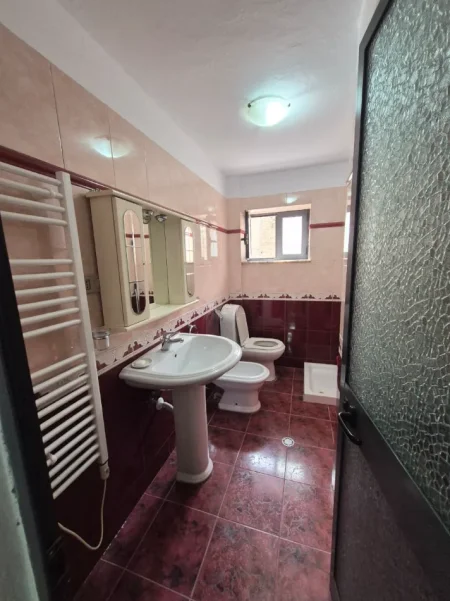 Shitet 2+1+ballkon, 189.900 Shkolla Baletit (Rruga Pjeter Budi)