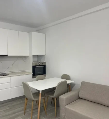 Tirane, jepet me qera apartament 3+1+Ballkon 2, 120 550 (5 Maji)