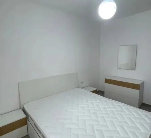 Tirane, jepet me qera apartament 3+1+Ballkon 2, 120 550 (5 Maji)