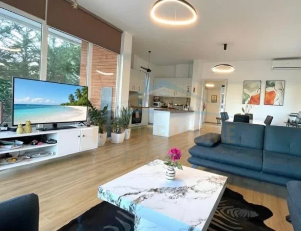 Tirane, jepet me qera Vile 3+1+Aneks+Ballkon , 1.200 m² 2.000 € 