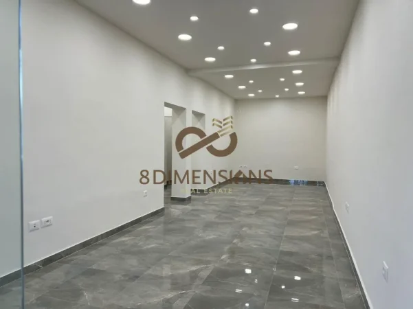 Tirane, shitet dyqan Kati 0, 70 m² 480.000 € (stadiumi dinamo)