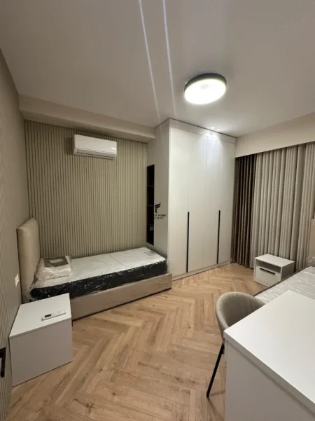 Tirane, jepet me qera apartament 2+1 Kati 6, 120 m² 1.800 € (RRUGA E KAVAJES)