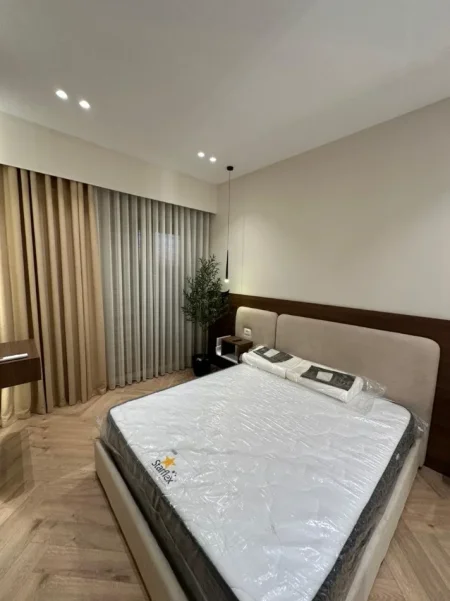 Tirane, jepet me qera apartament 2+1 Kati 6, 120 m² 1.800 € (RRUGA E KAVAJES)