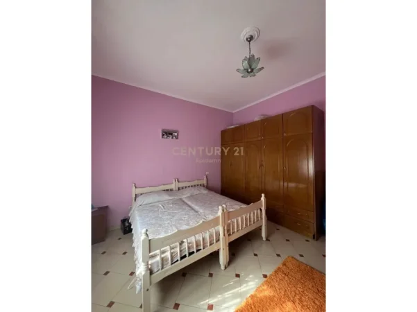 Durres, jepet me qera apartament 2+1 Kati 4, 78 m² 400 € 