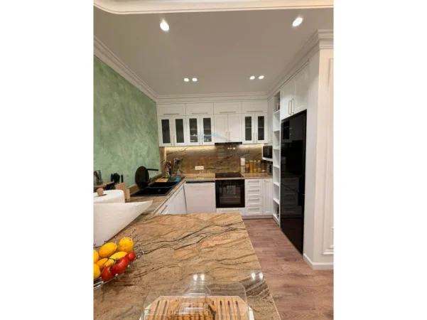 Tirane, jepet me qera apartament , 116 m² 1.400 € (Unaza e Re)