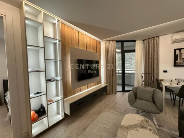 Durres, jepet me qera apartament 1+1+Ballkon Kati 1, 76 m² 600 € 