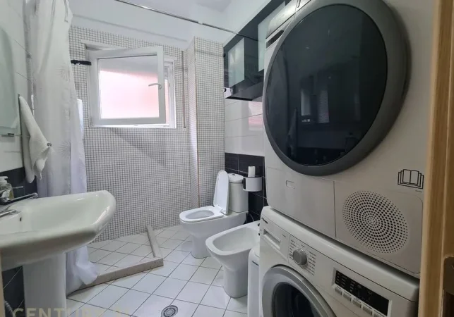 Tirane, shitet apartament 1+1 Kati 2, 68 m² 107.000 € (Kopshti Botanik)