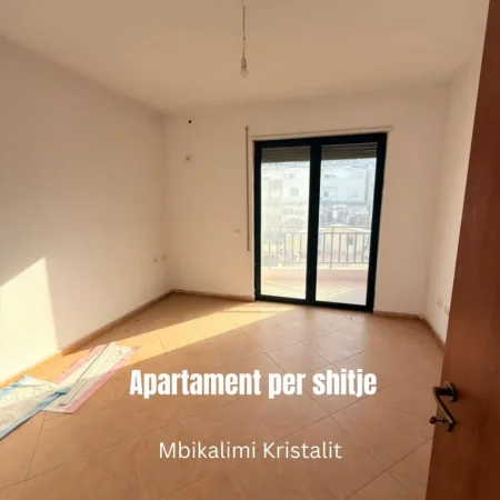 Tirane, shitet apartament 2+1 Kati 2, 126 m² 250.000 € (Mbikalimi Kristalit)