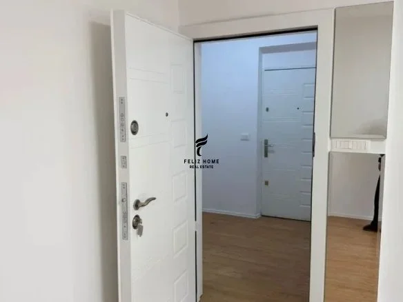 Tirane, jepet me qera zyre Kati 2, 50 m² 650 € (RRUGA E DURRESIT)