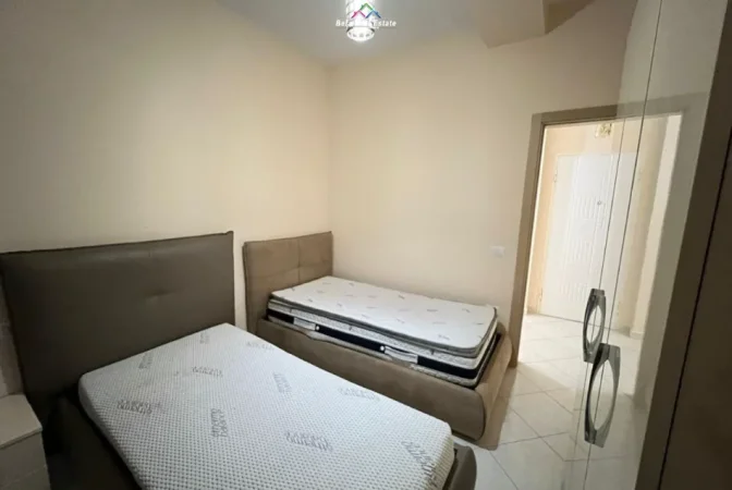 Tirane, jepet me qera apartament 2+1 Kati 6, 100 m² 670 € (Prane Ish UET)