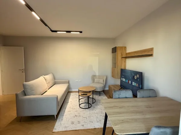 Tirane, shitet apartament 1+1 , 53 m² 143.000 € 