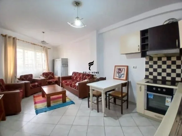 Tirane, jepet me qera apartament 2+1 Kati 3, 90 m² 550 € (STACIONI TRENIT)